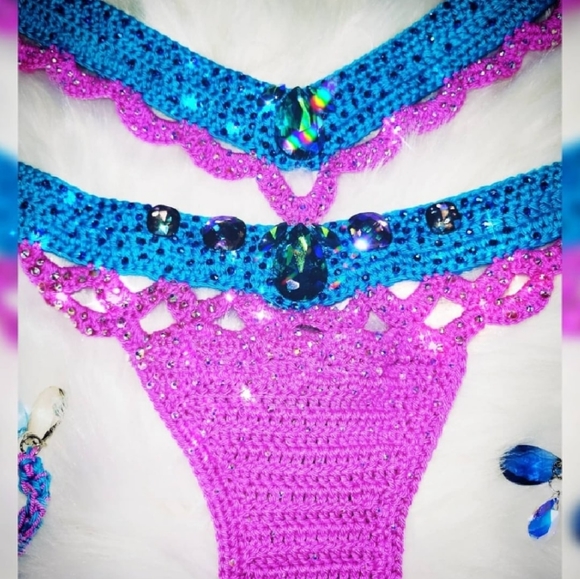 Luxury Handmade Crochet Swarovski Bikini - Picture 3 of 17